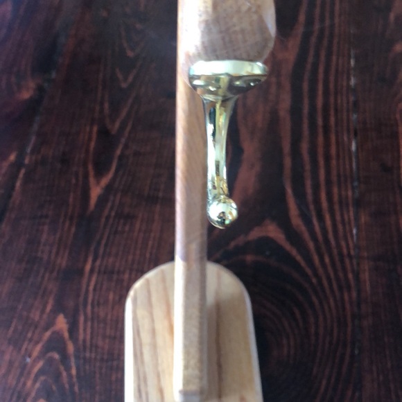 Wooden Handcrafted Banana Holder! - Picture 6 of 6